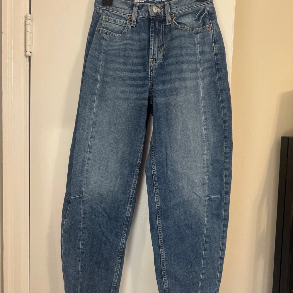 Old Navy High Waisted Barrel Ankle Jeans